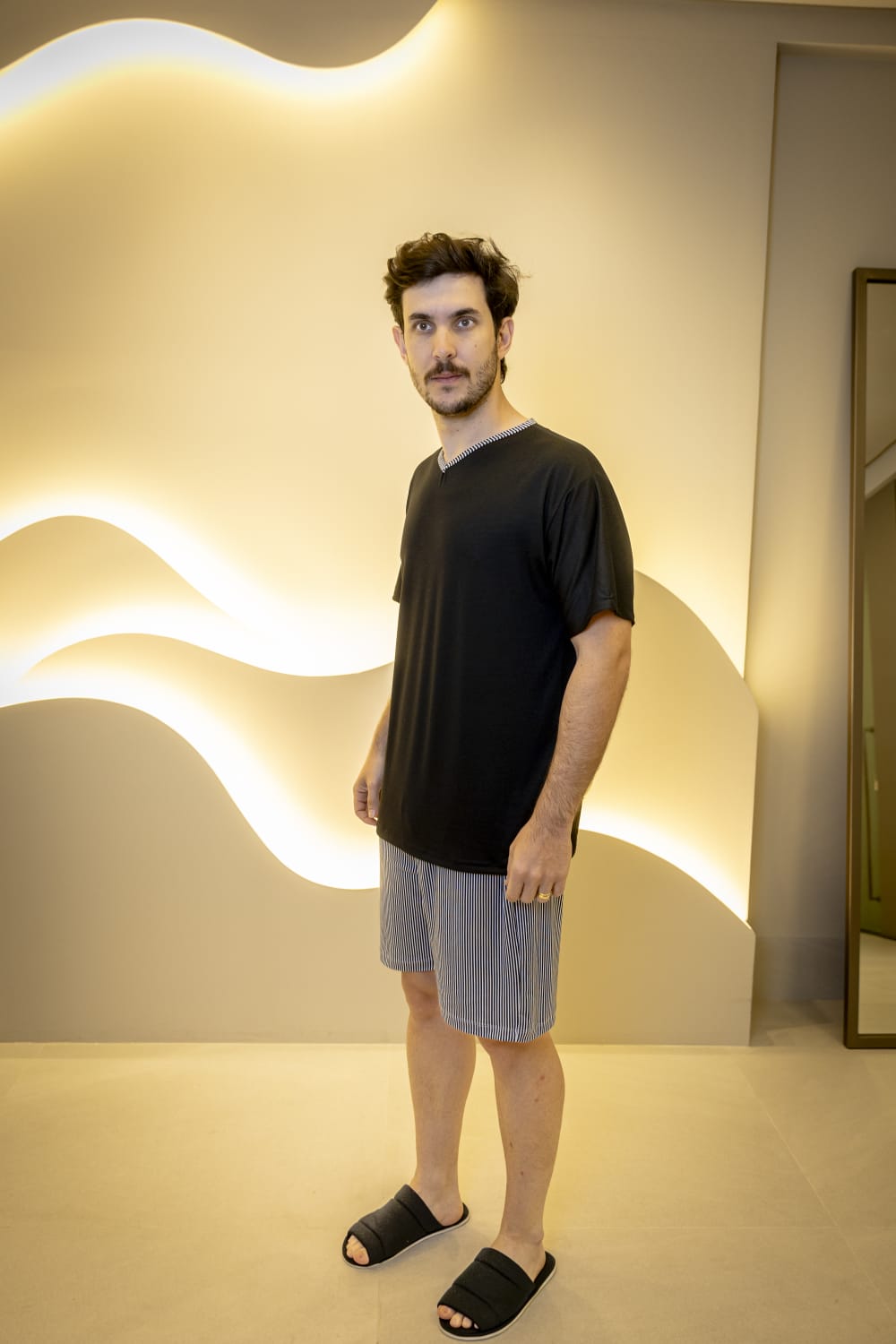 Pijama Manga com short - Malha Suede